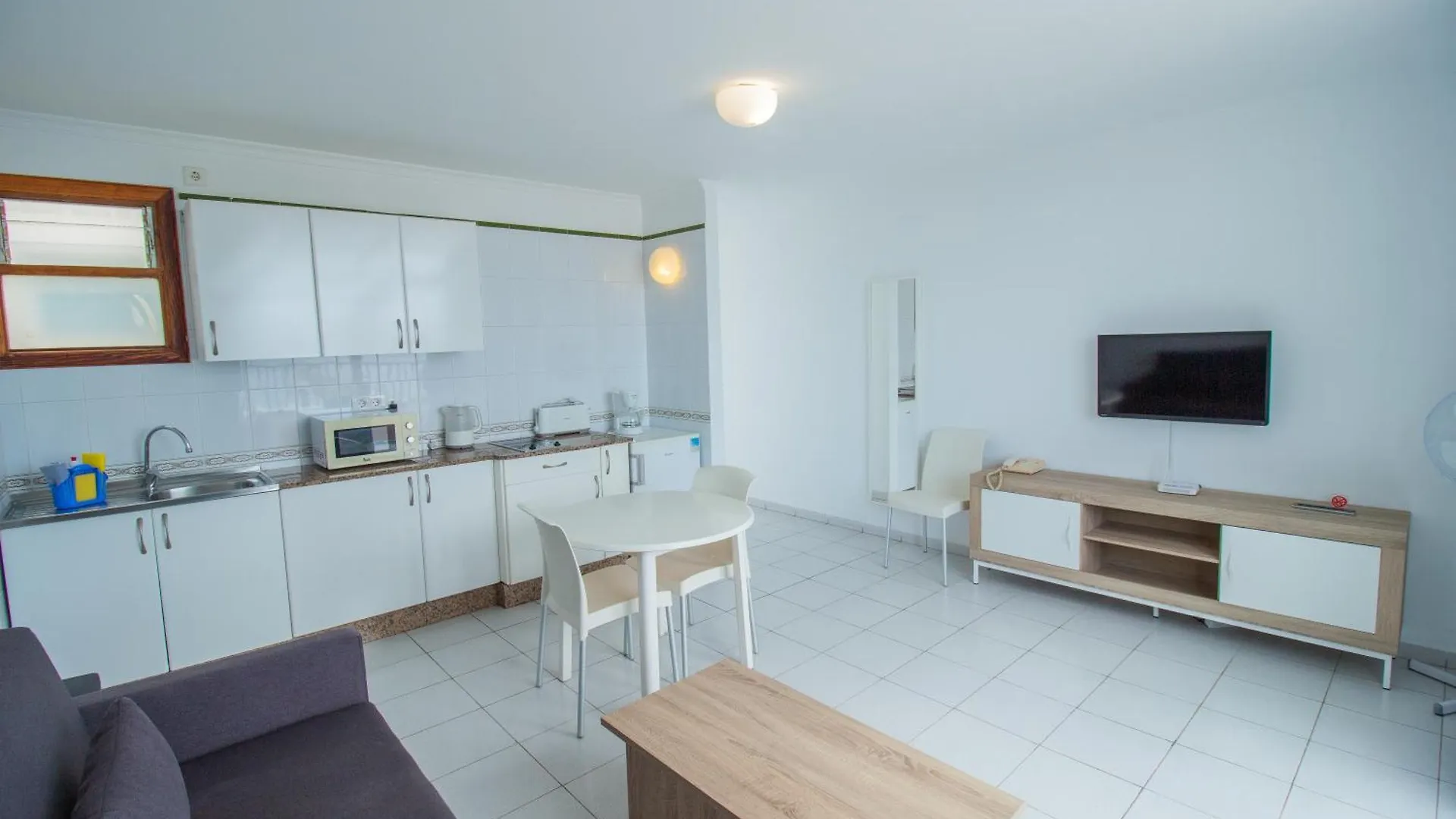 Apartamentos La Penita Puerto del Carmen  0*, Puerto del Carmen (Lanzarote)
