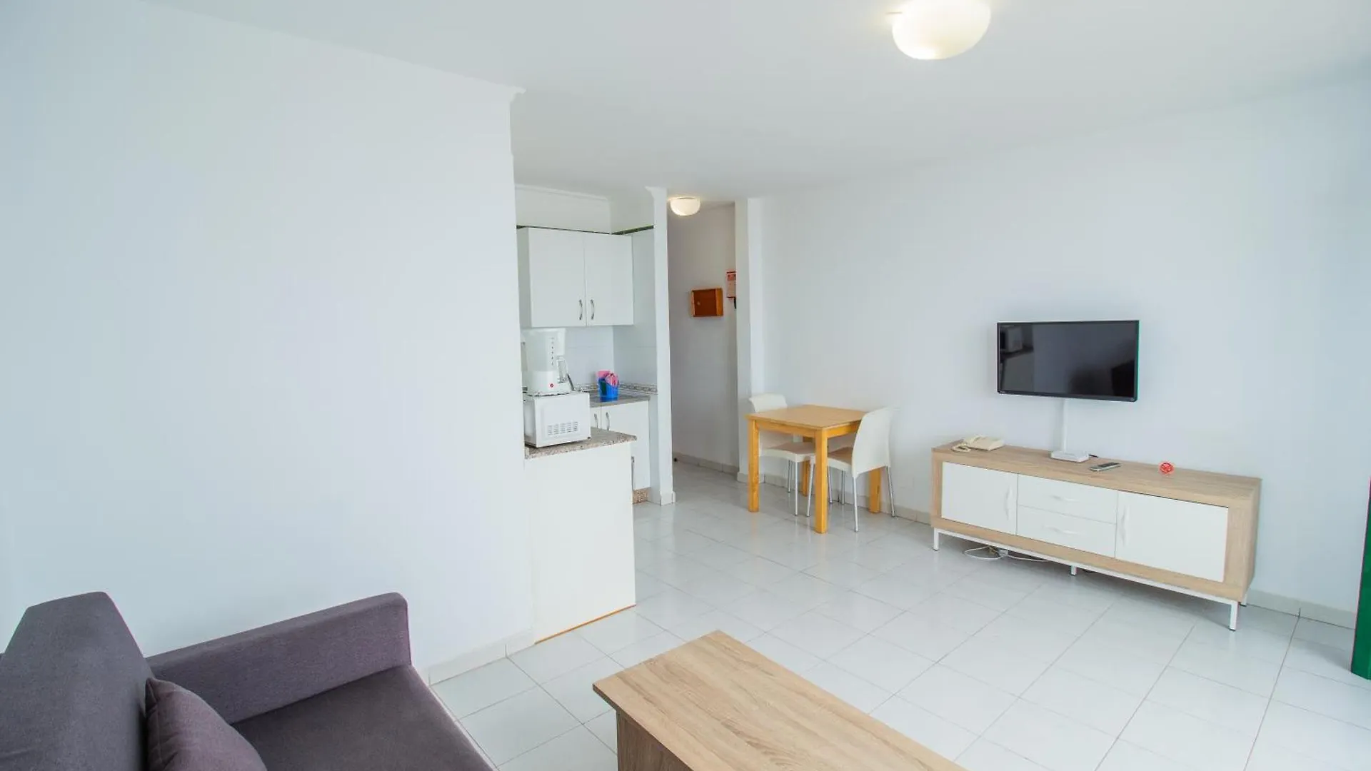 Apartamentos La Penita Puerto del Carmen  Spain