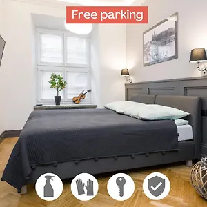 https://luxury-apartment-at-the-main-square.krakowhotelspoland.com