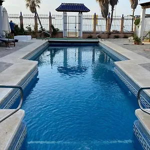 https://apartamento-el-ancla-marbella.es-andalucia.com