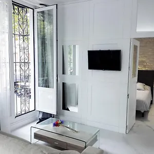 https://apartamentos-adriano.es-andalucia.com